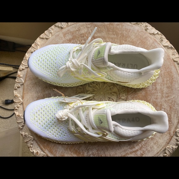 ULTRA4D - Picture 2 of 3